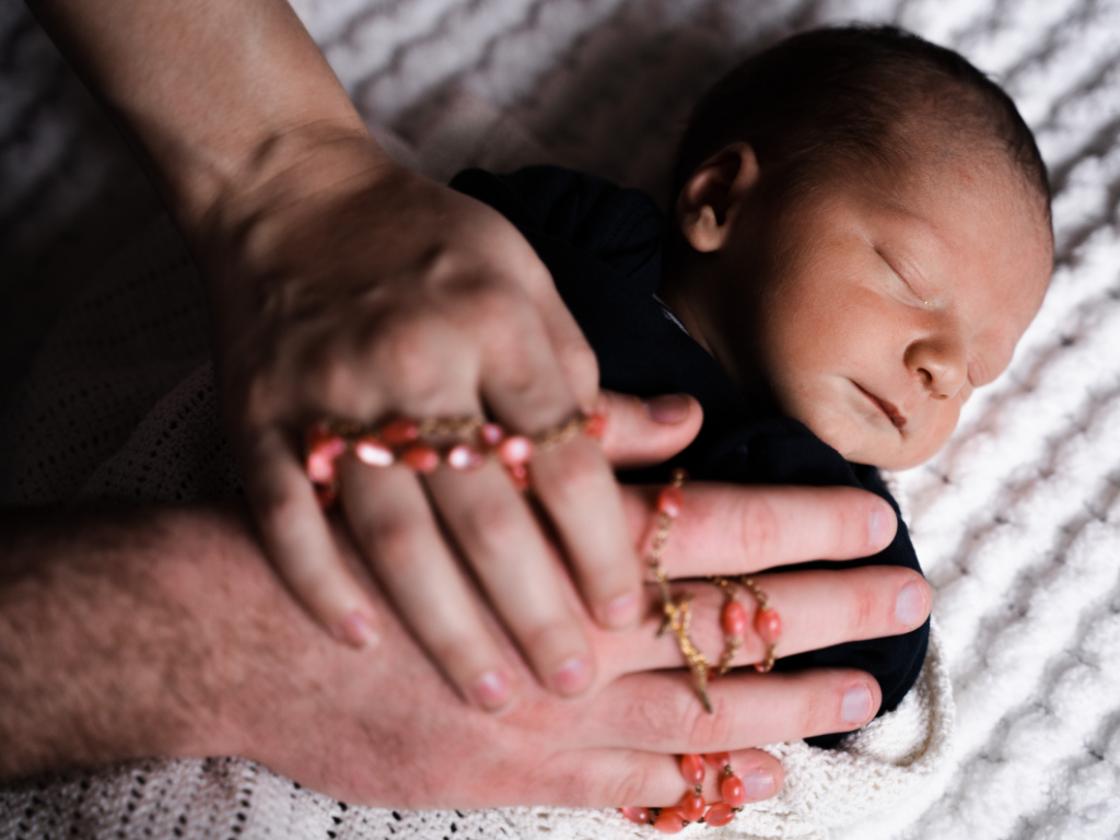 Döntések az élet elején: az abortuszról az élet oldaláról nézve