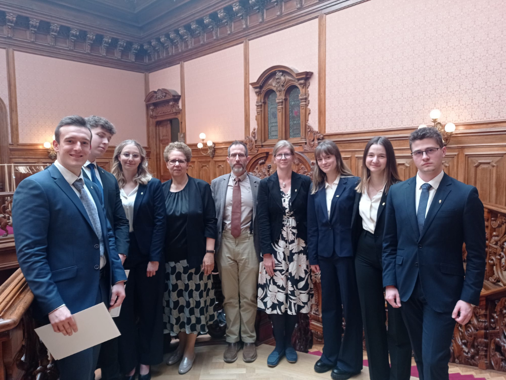 Pázmányos sikerek a III. Országos Római Jogi Perbeszédversenyen