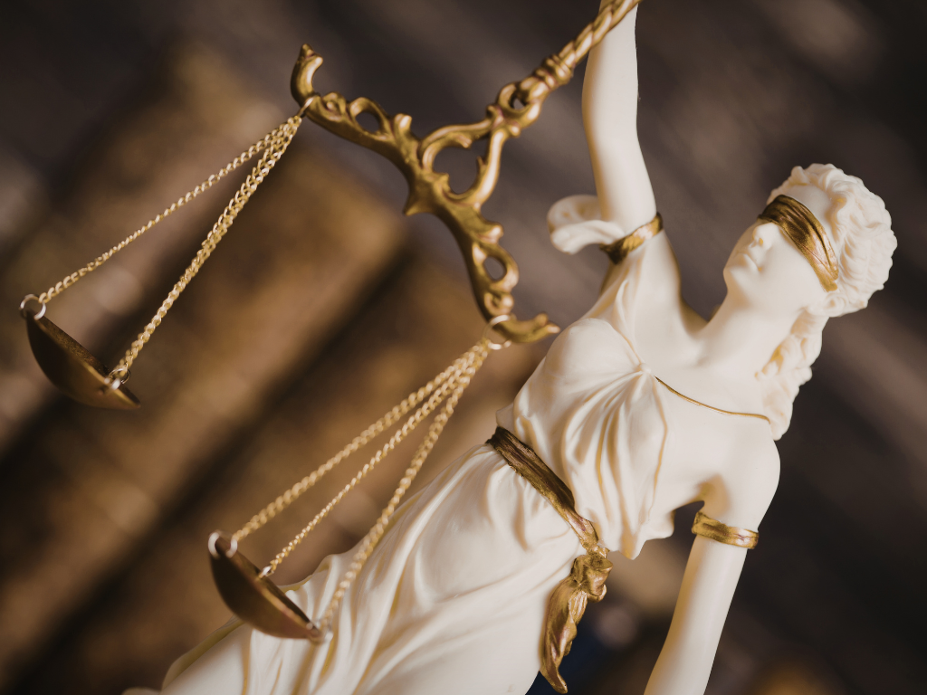 Junior Európai Igazságszolgáltatás Kristálymérlege Díj