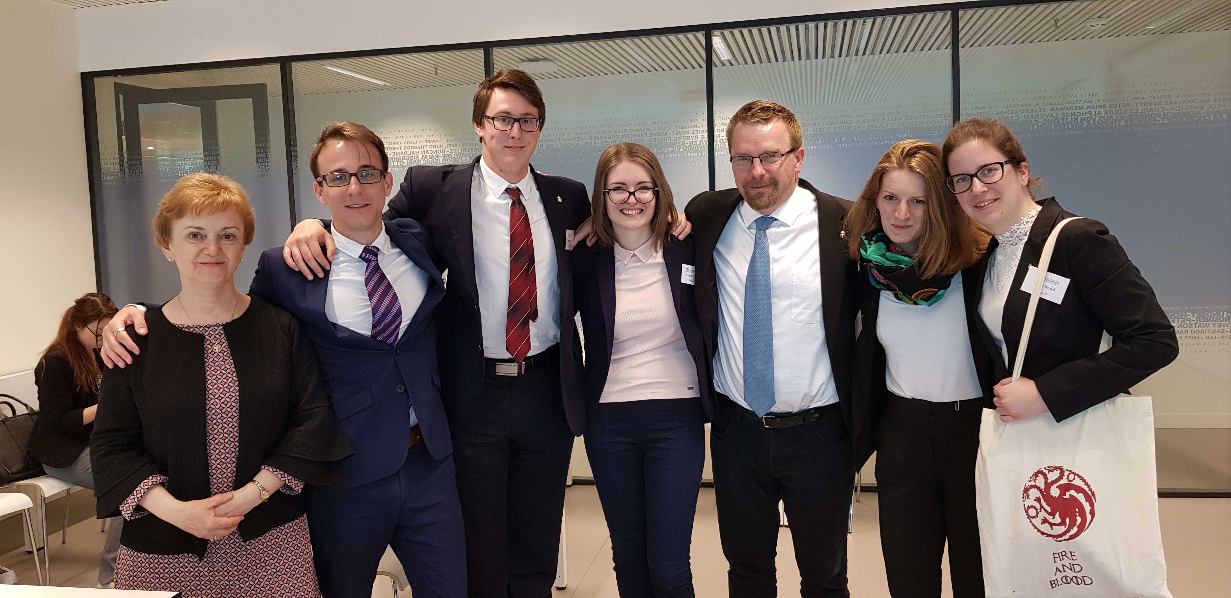 A hallgatók balról jobbra:Kerekes András, Schimert Tamás, Dankó Anna, Kiss Dóra, Benkő Eszter